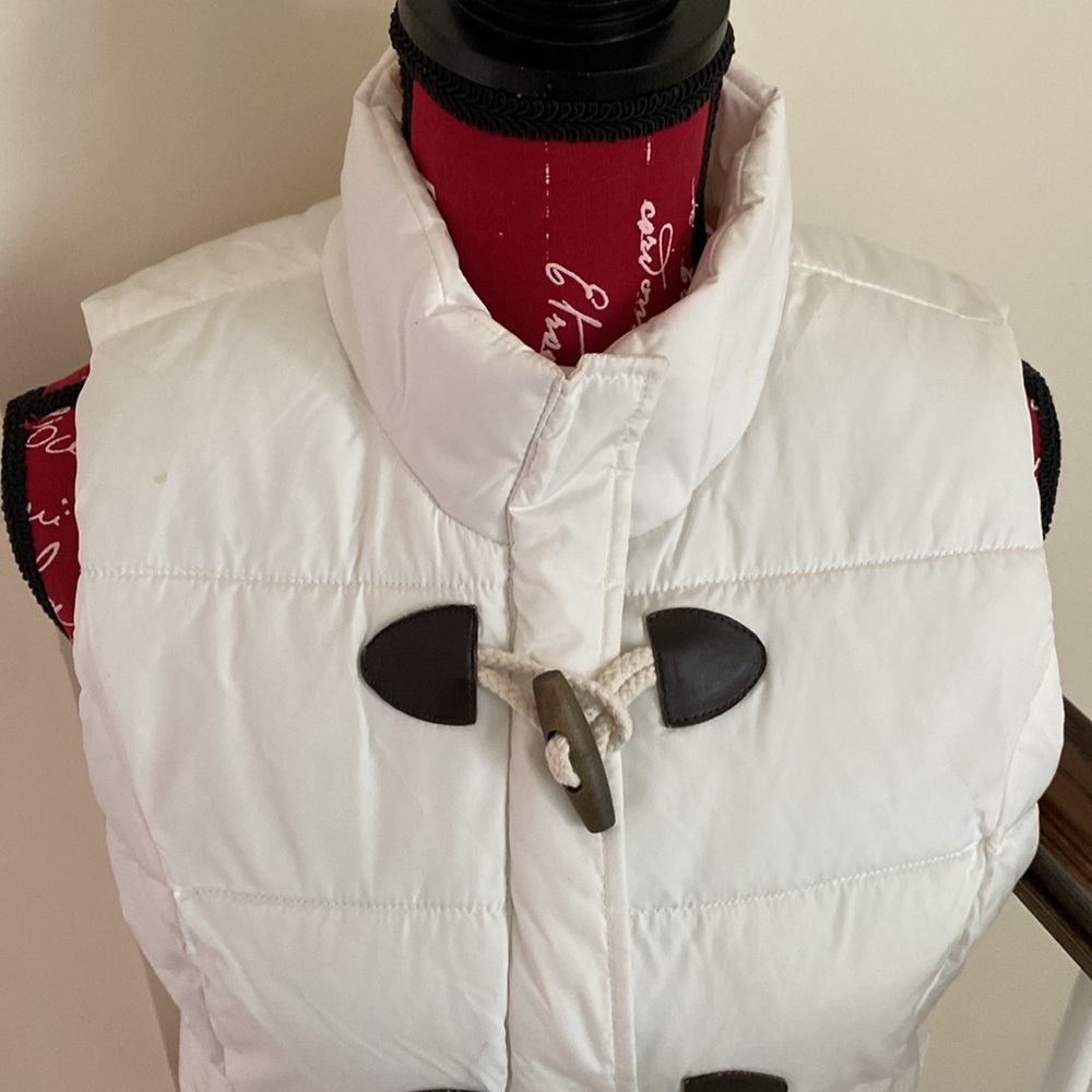 Vest - Picture 2 of 3